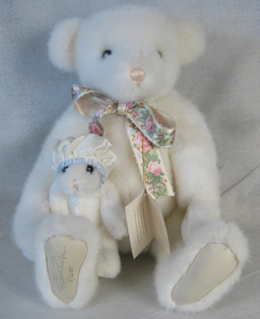 GUND Signature Collection Aunt Elderberry and Dewdrop