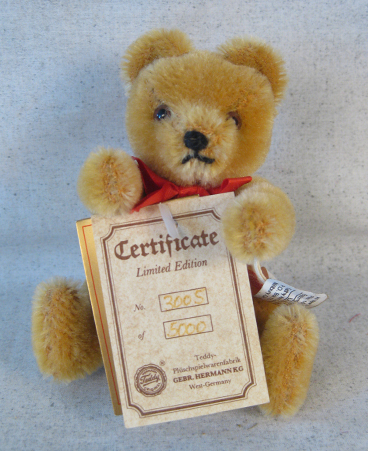 Gold No-No Bear