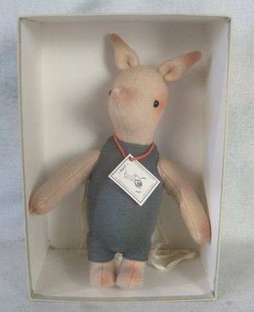 R. John Wright's lifesize Piglet