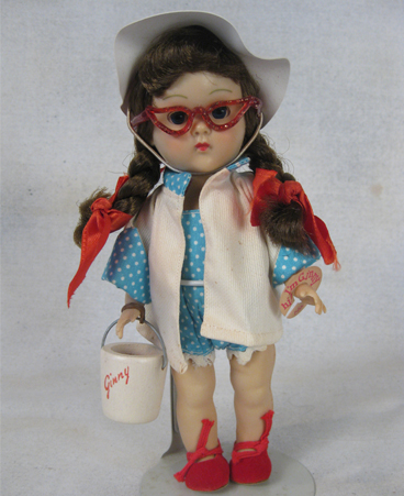 Ginny molded lash walker in beach outfit