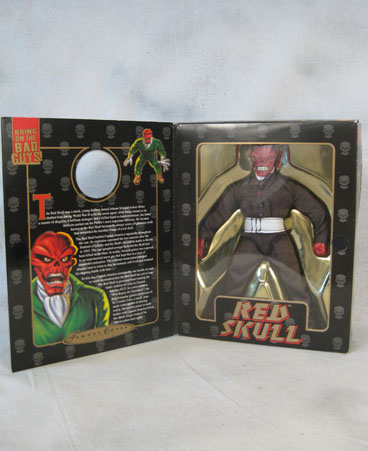 Marvel Famous Covers: Red Skull 8 inch figure