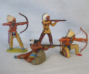 Elastolin Indians in a variety of poses