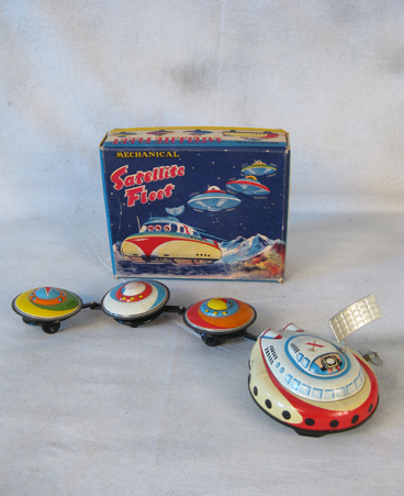 Tin Satellite Fleet toy with box