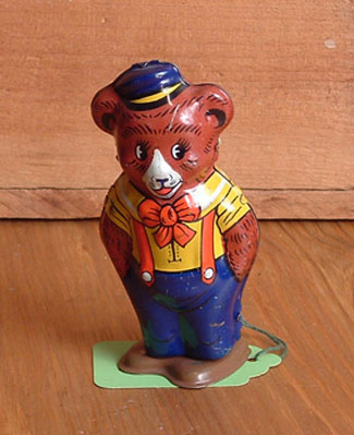 Tin clockwork bear